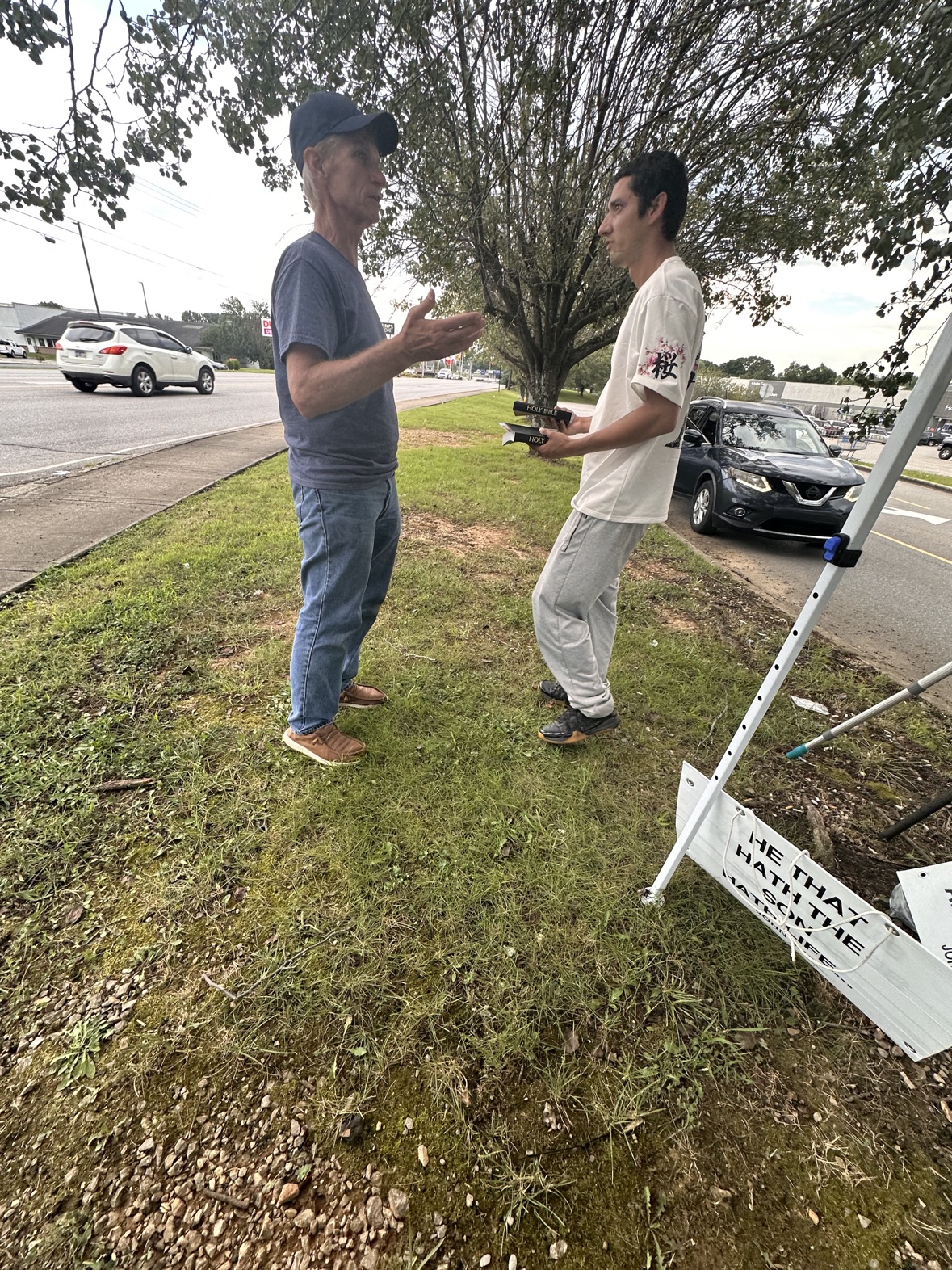 Street evangelism photo 3